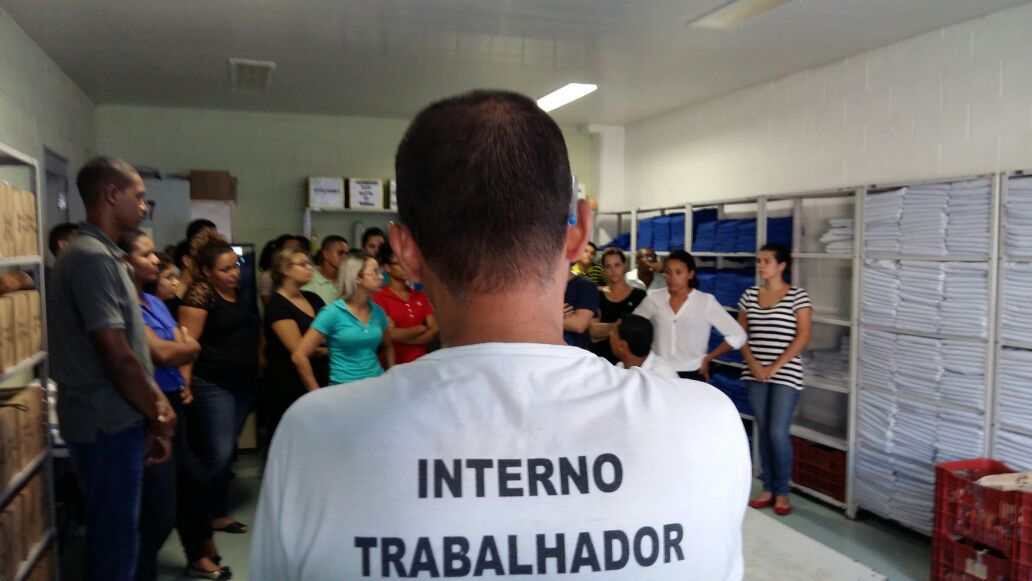 Calouros de Direito da Doctum Serra realizam visita técnica em Penitenciária em Vila Velha
