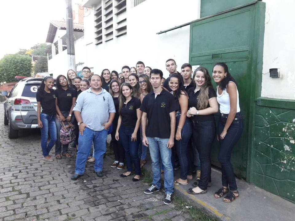 Alunos do curso de Direito Campus Leopoldina, realizam visitas técnicas