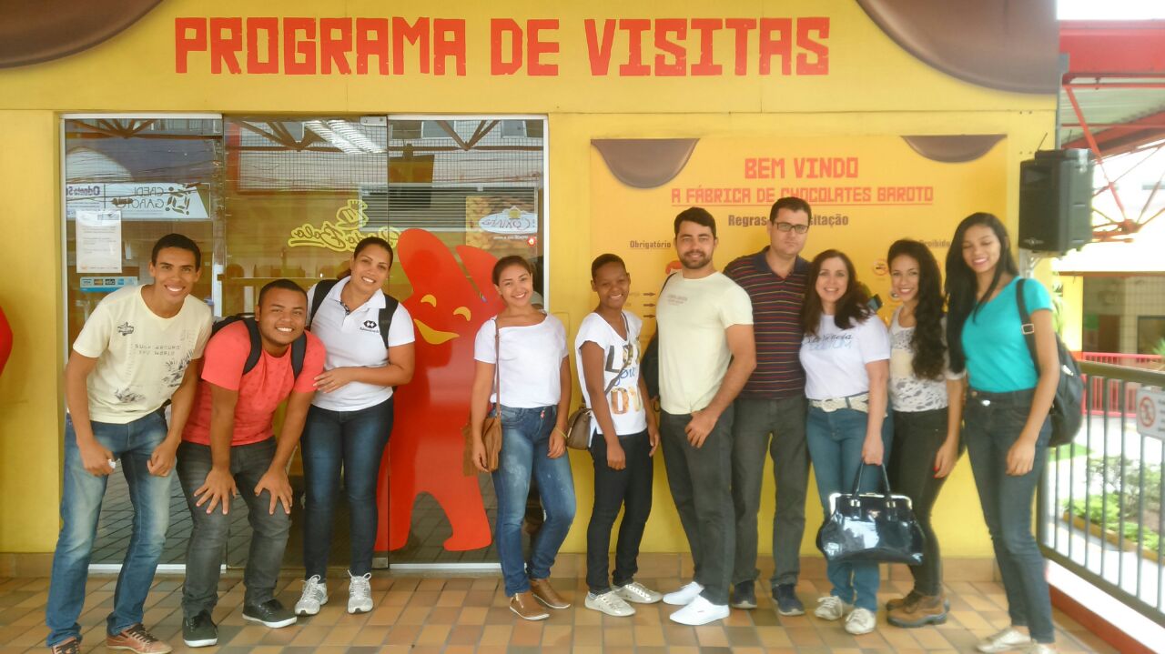 Alunos de Administração da Doctum Vitória fazem visita técnica à fabrica da Garoto