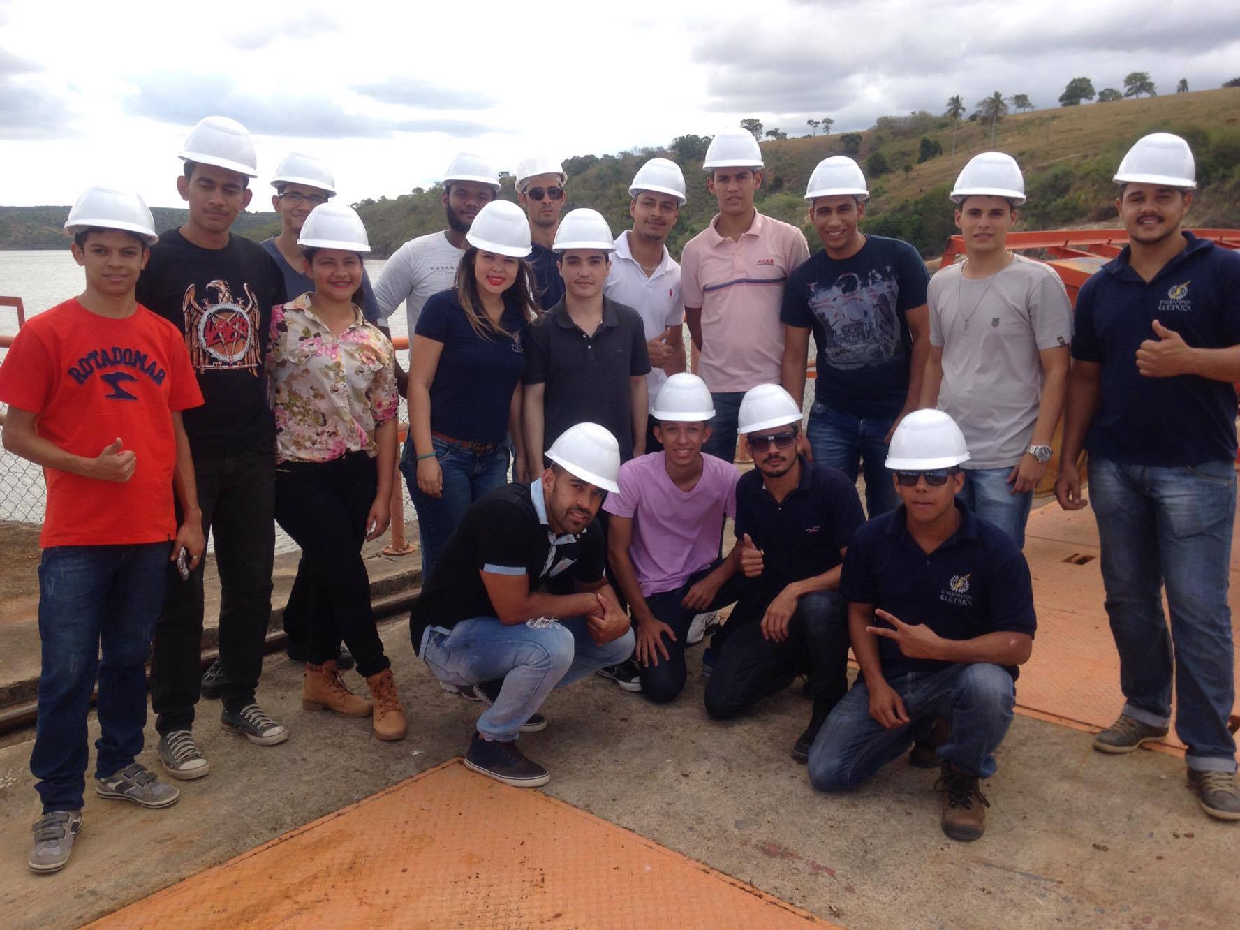 Alunos das Engenharias visitam a UHE de Santa Clara em Nanuque