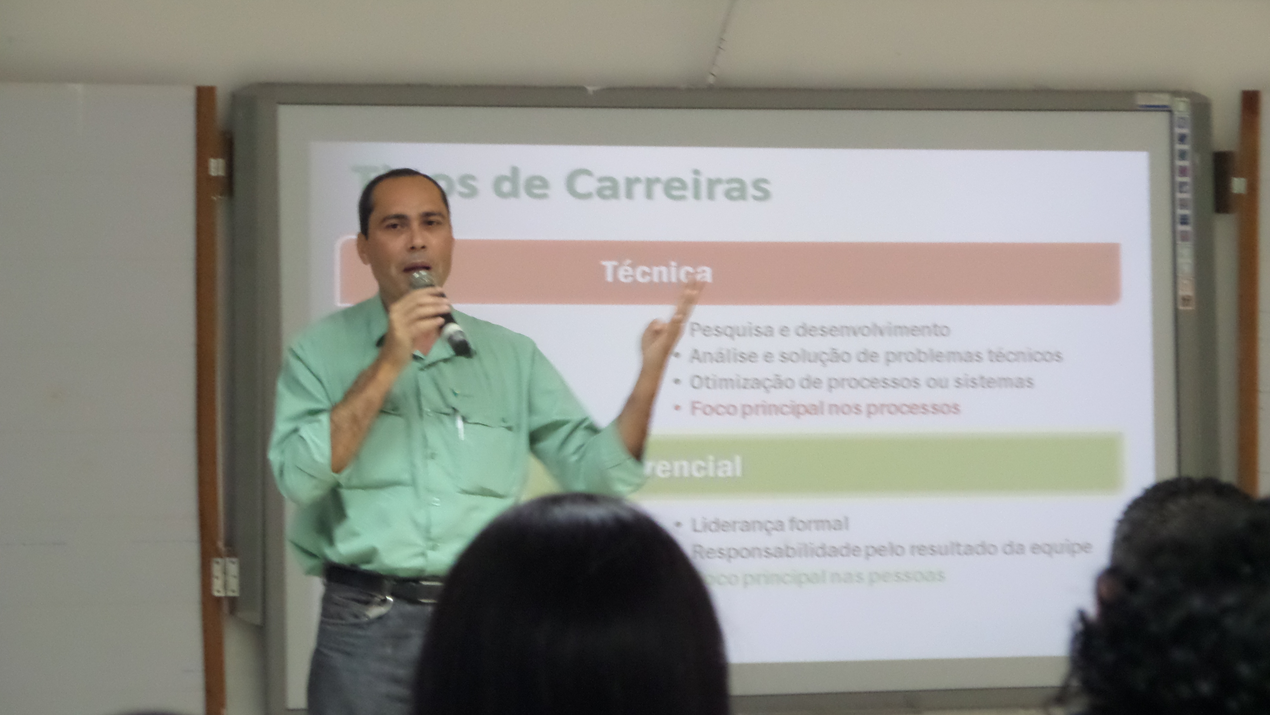 Alunos das Engenharias da Doctum Vitória participam da palestra “A Engenharia e o Mercado de Trabalho”