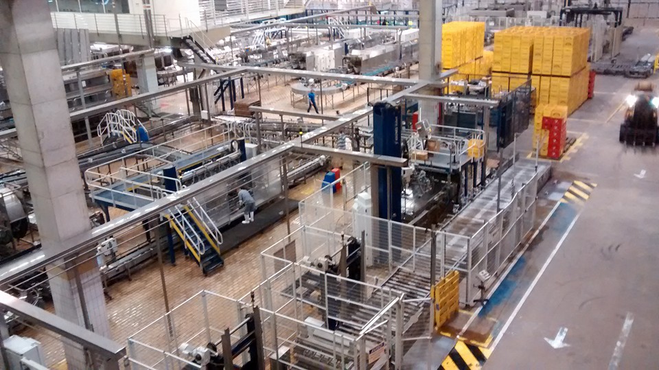 Alunos de Contábeis e Administração da FIC visitam a Cervejaria Itaipava