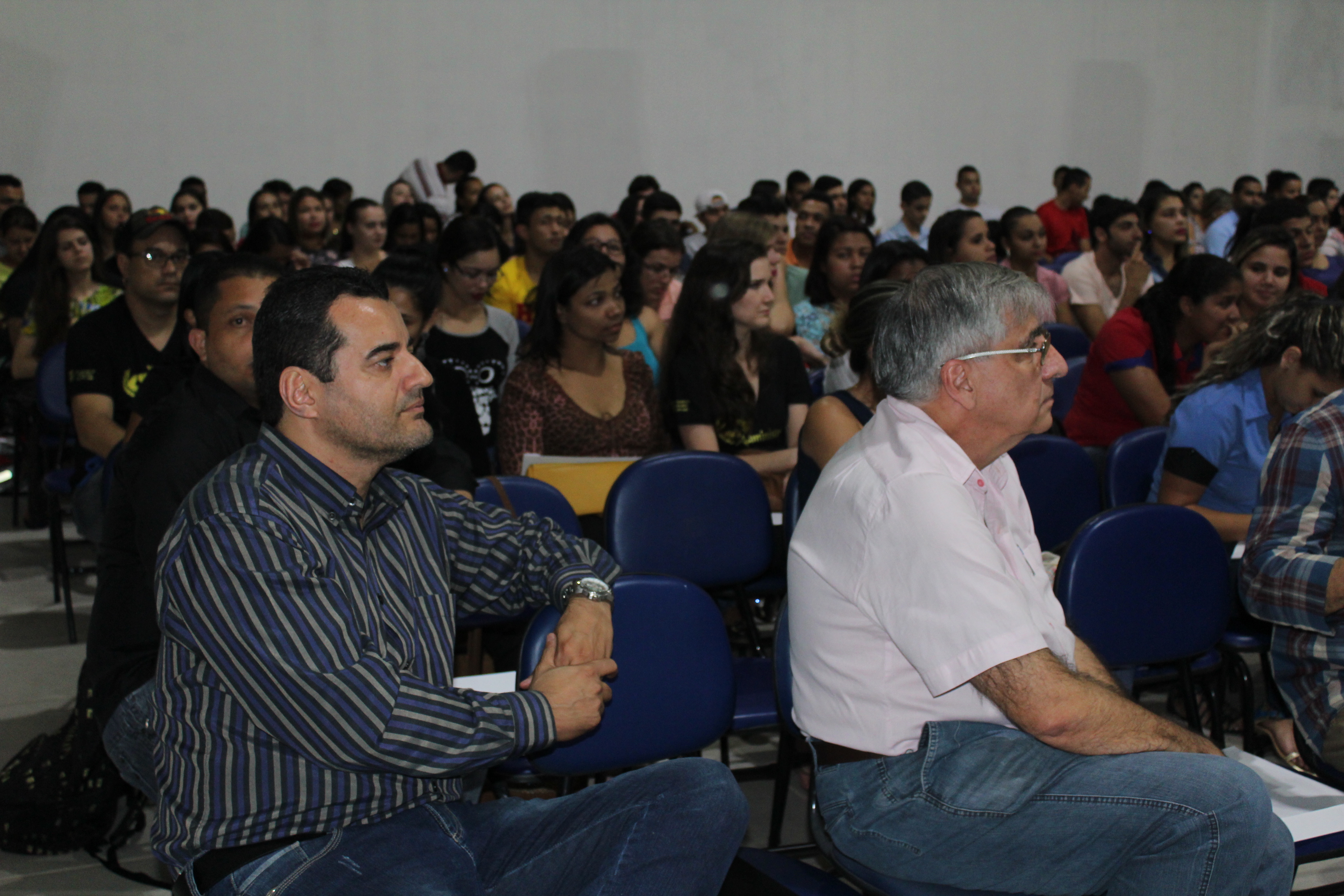 Alunos dos cursos gerenciais participam de aula inaugural em Teófilo Otoni