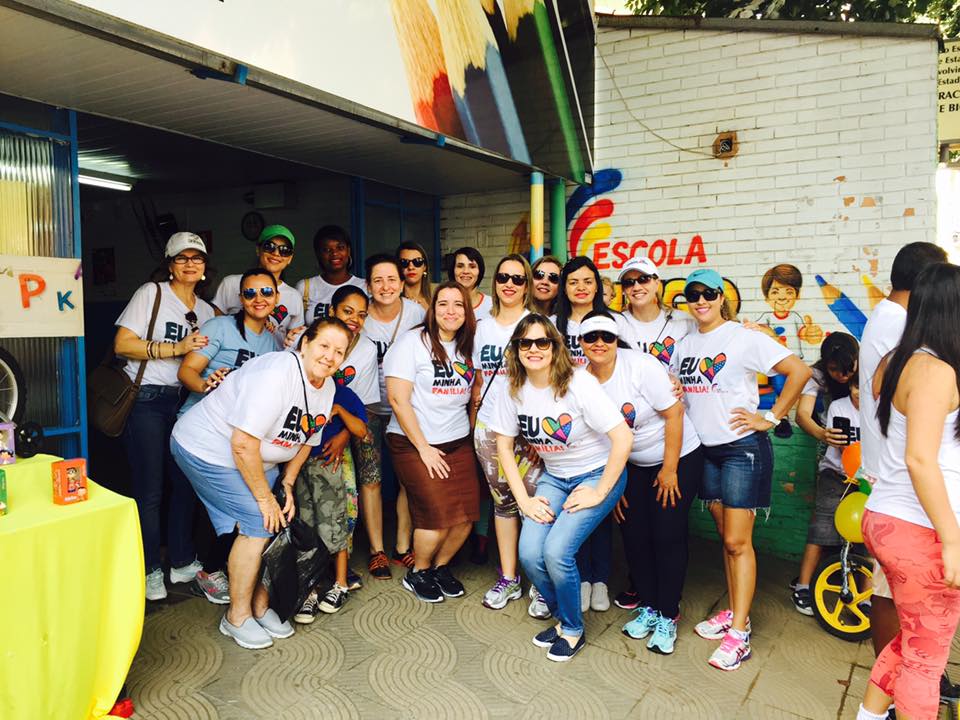 Escola Pingo de Gente realiza passeio ciclístico em comemoração à Semana da Família
