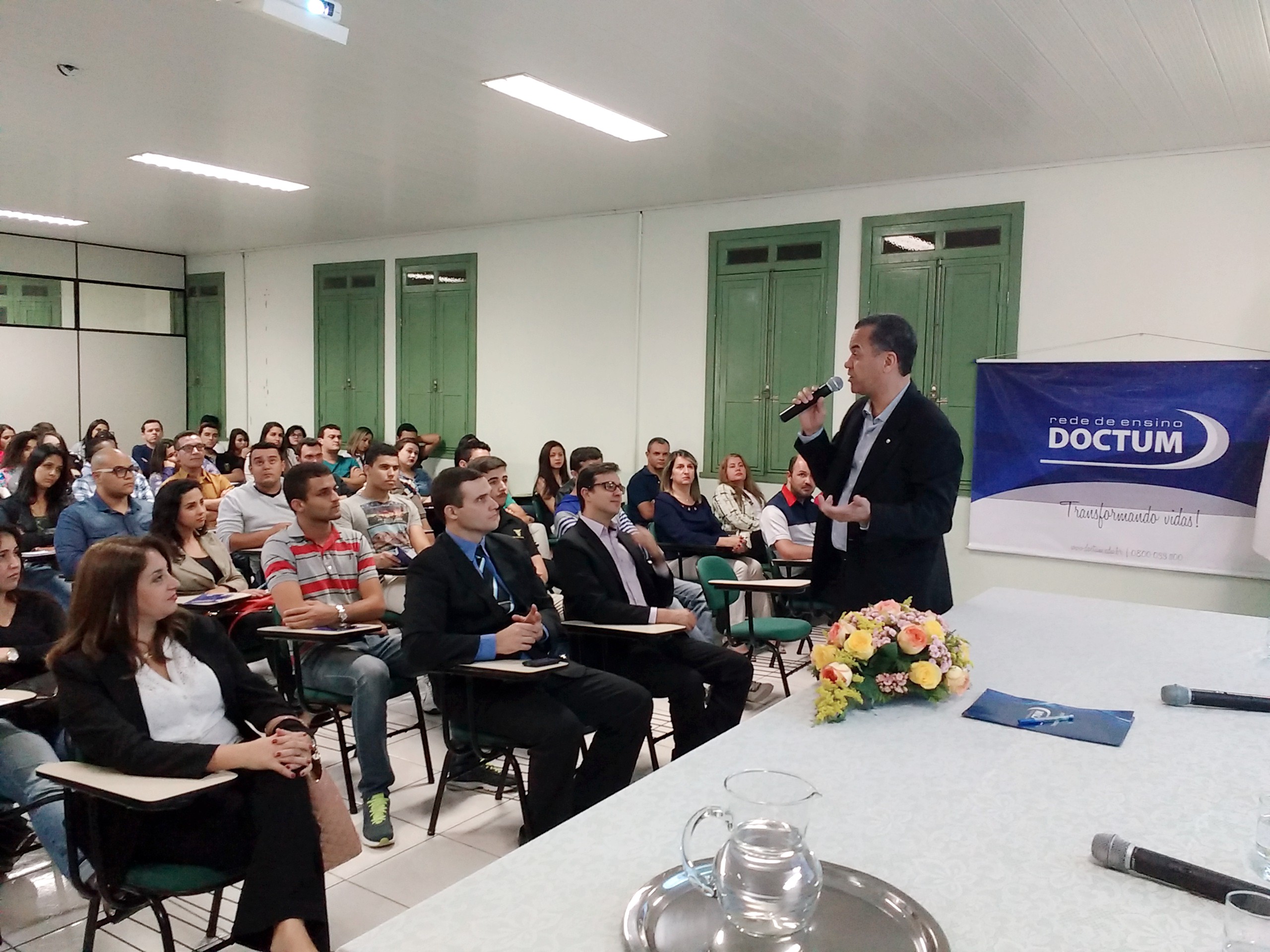 Semana Acadêmica da Administração recebe palestrantes e o CRAMG