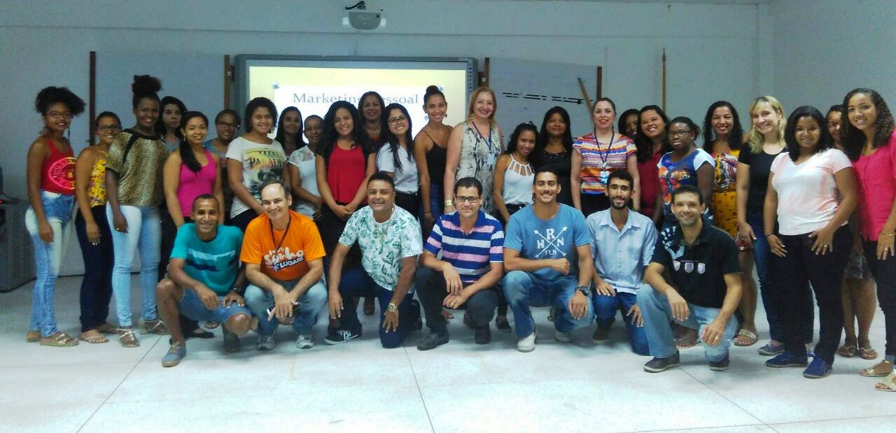 Curso de verão atrai comunidade na Doctum de Vitória