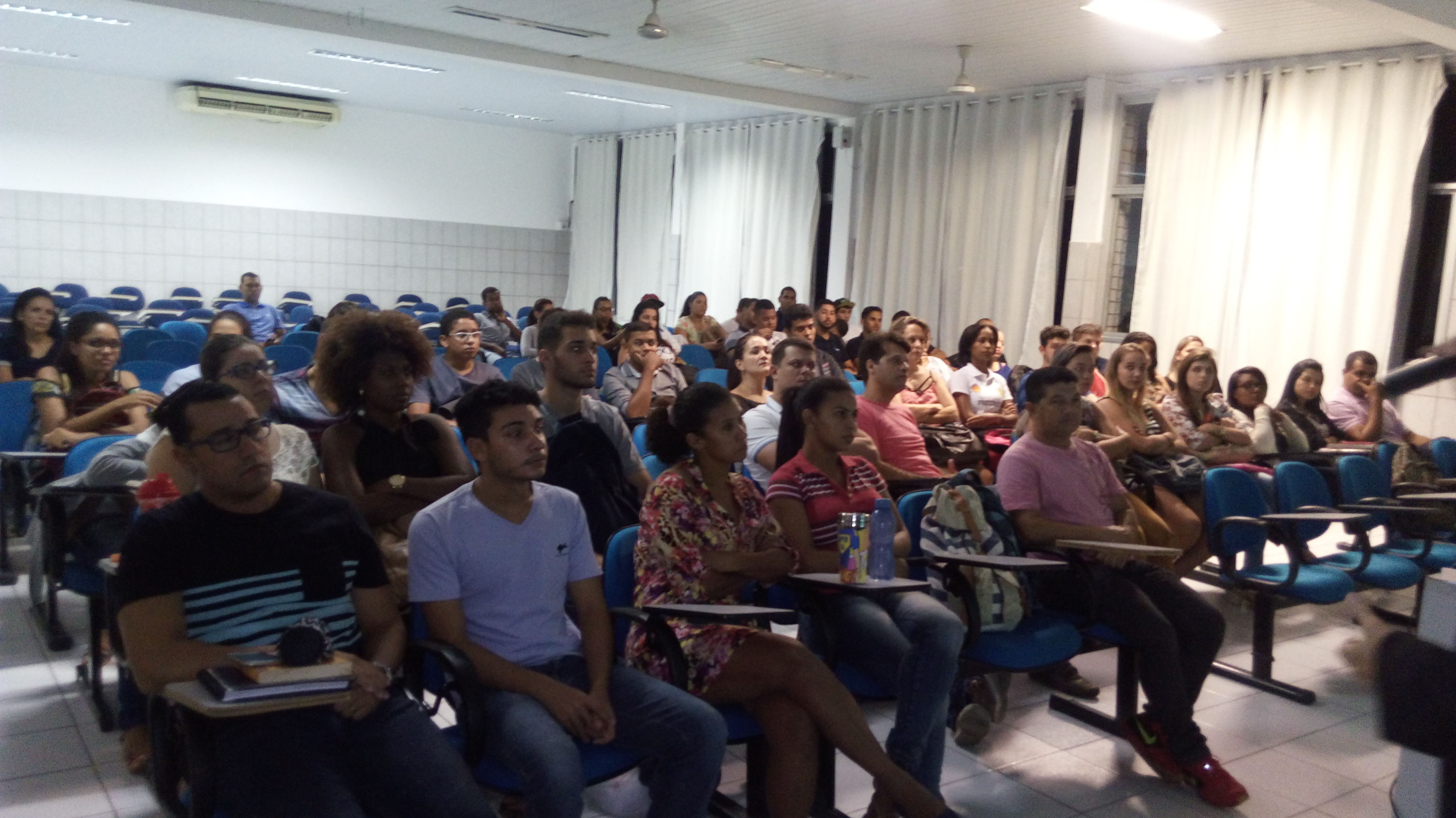 Experiência Doctum: palestra com egresso do Curso de Administração aborda mercado e profissão