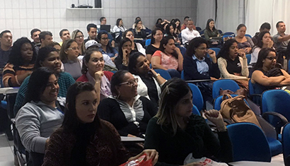 Alunos do curso de Administração da Unidade de Vila Velha participam de palestra sobre Neuromarketing