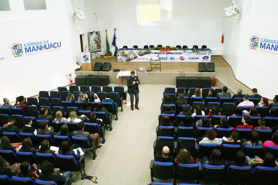 Gestão de Carreira é tema de palestra no Circuito de Administração em Manhuaçu