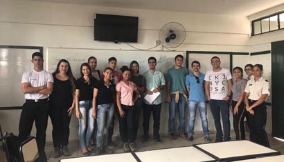 Parceria com escola de Teófilo Otoni promove projeto de Paisagismo Sustentável