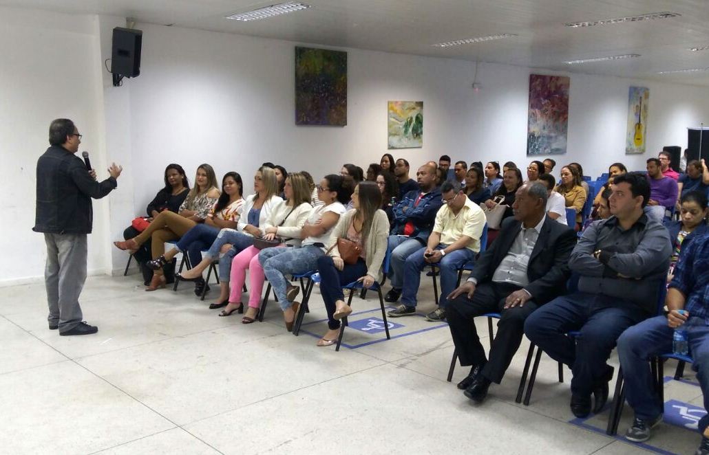 Unidade Vitória inicia nova turma de Pós-Graduação