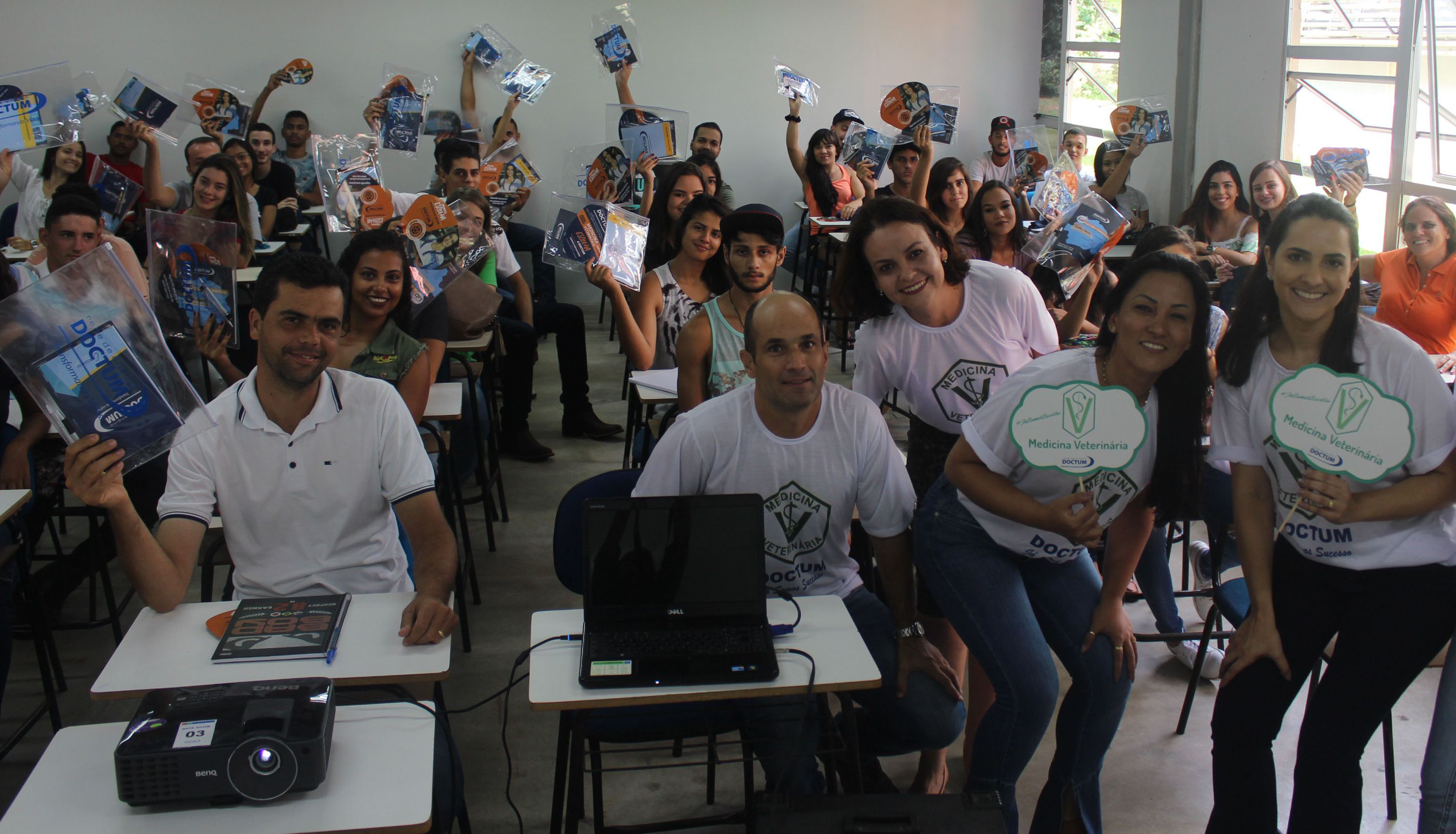 Doctum Teófilo realiza aula inaugural de Medicina Veterinária