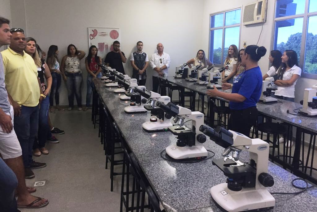 Doctum Serra realiza aula inaugural para o curso de Odontologia