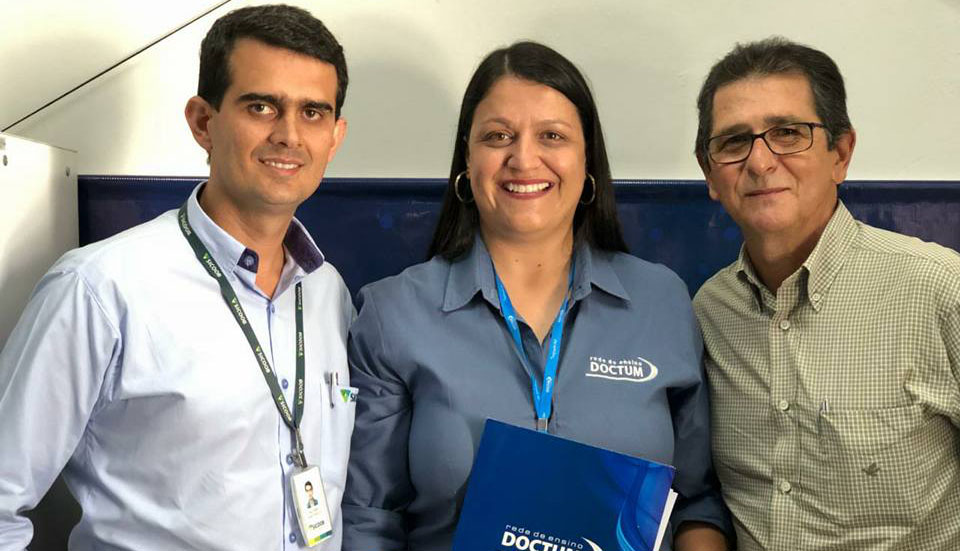 Doctum Caratinga firma parceria com Sicoob Credcooper