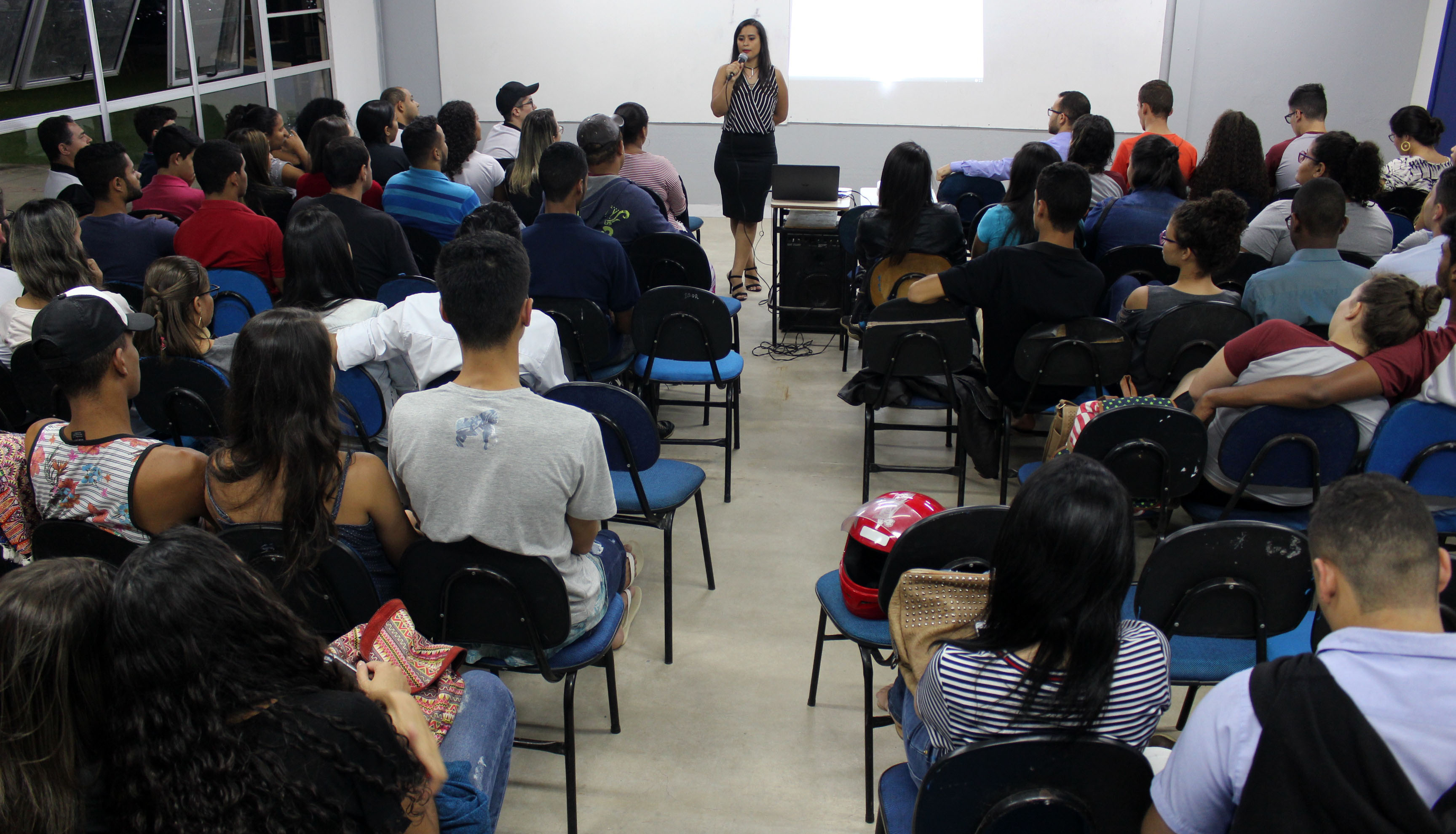 Cursos Gerenciais realizam semana acadêmica em Teófilo Otoni