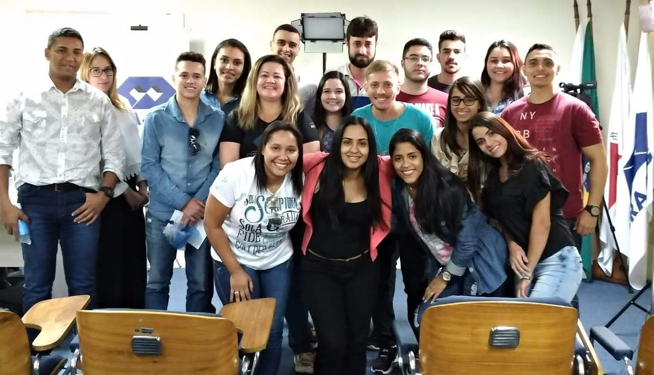 Em Teófilo Otoni, cursos gerenciais participam de visita técnica aos Conselhos de Classe das suas categorias