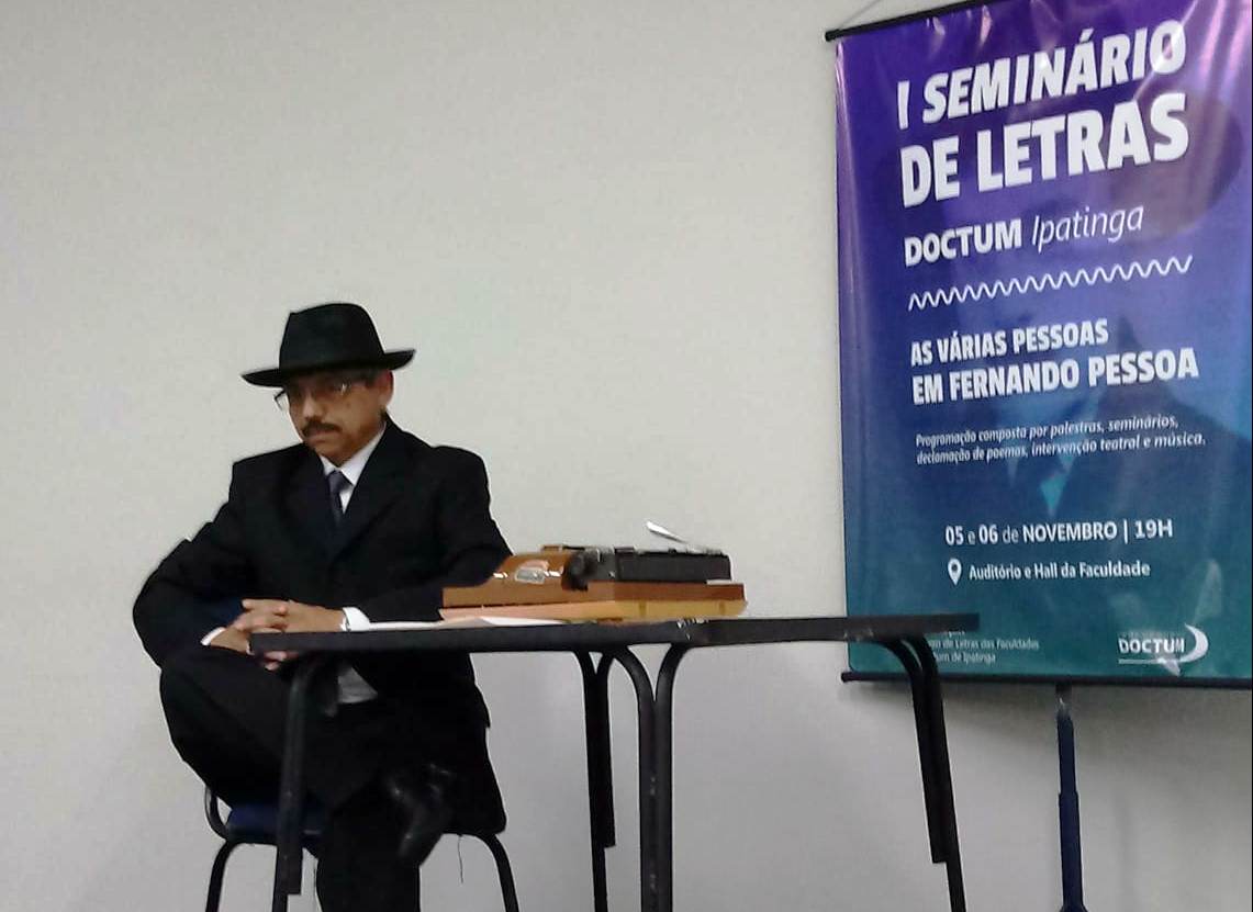 Homenagem ao escritor Fernando Pessoa em Seminário de Ipatinga