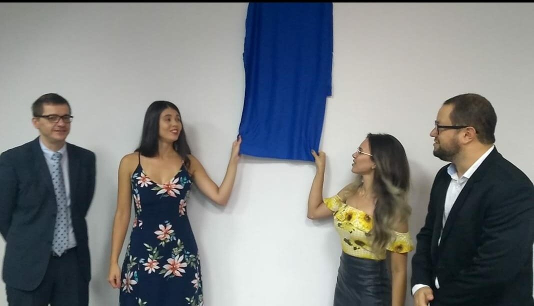 Faculdade Doctum de Manhuaçu inaugura Galeria dos Egressos