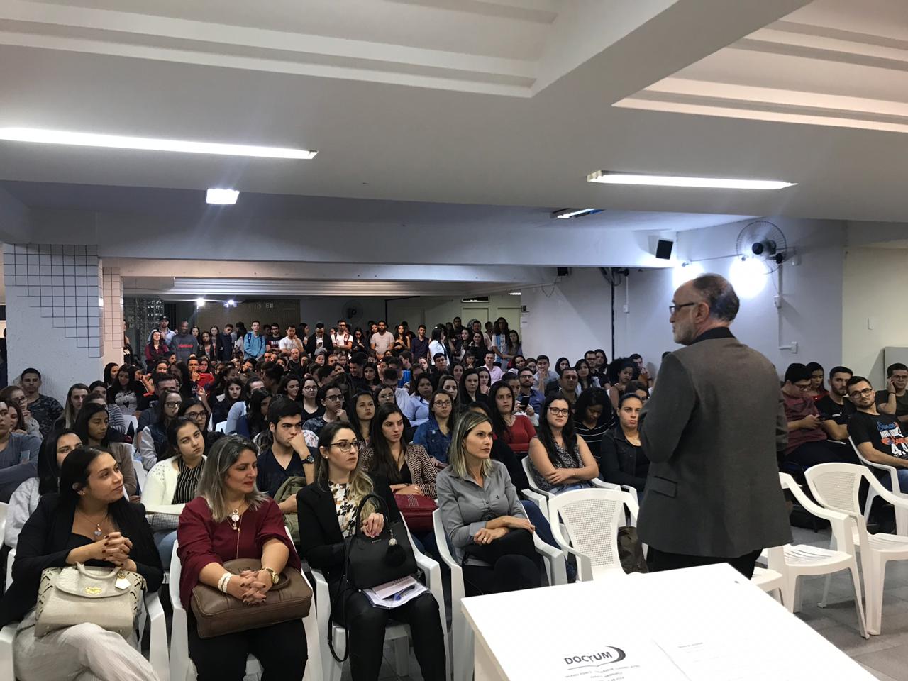 Unidade Doctum de Manhuaçu realiza Aula Magna para inaugurar semestre letivo