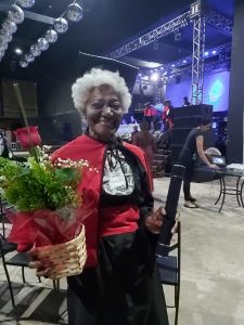 Izaura se formou em Direito aos 79 anos