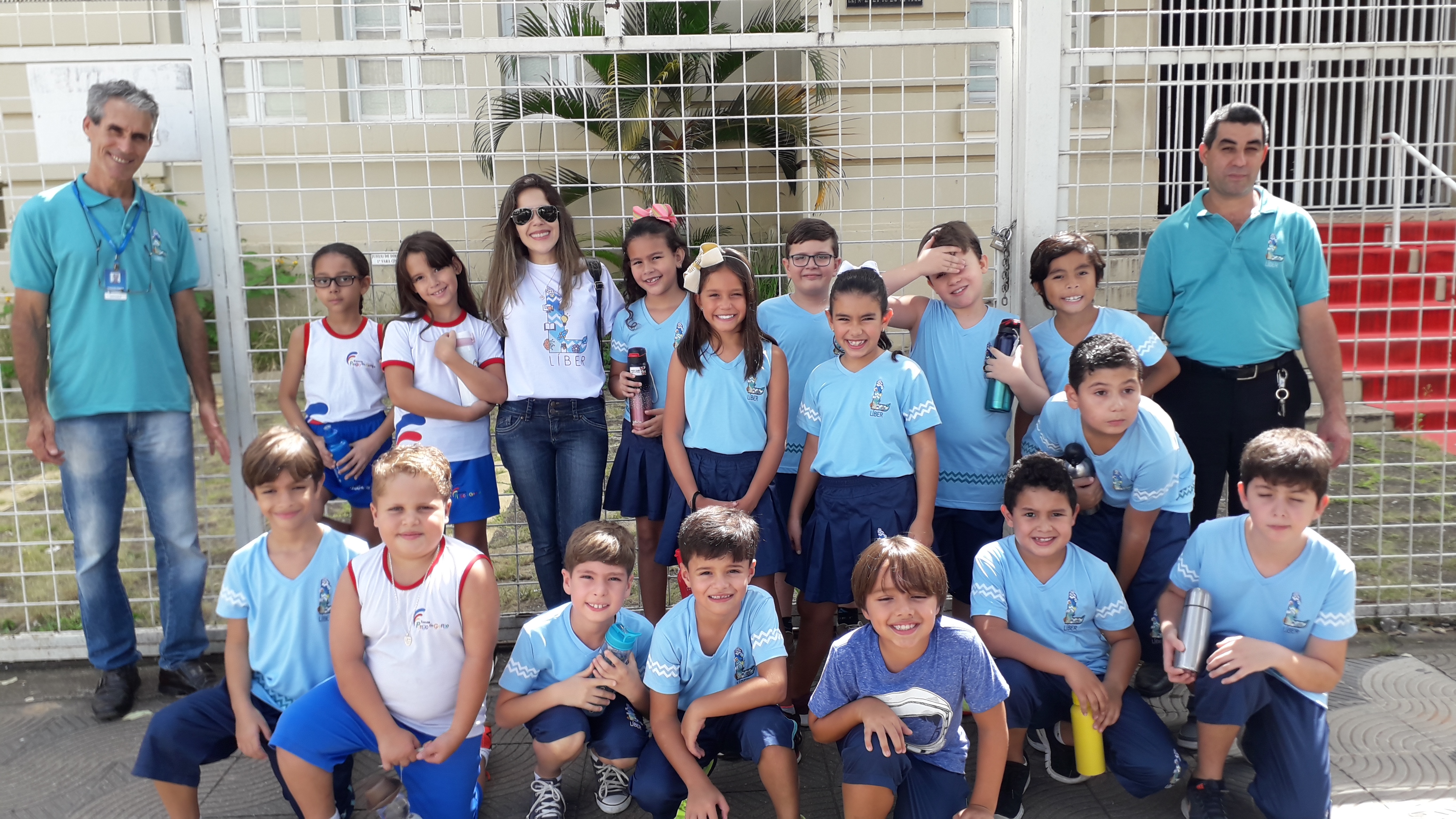 Escola Líber leva alunos para conhecerem monumentos históricos