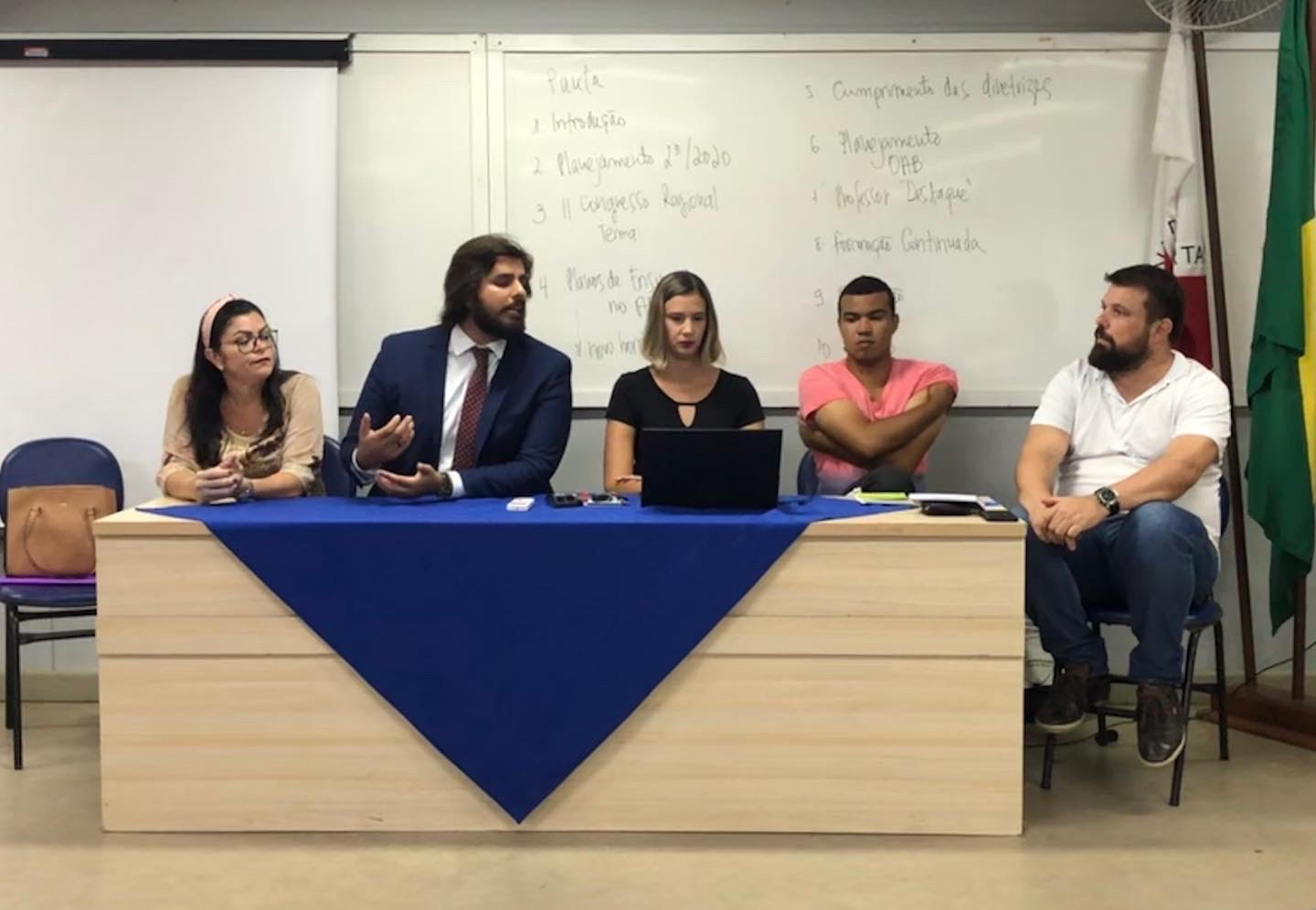 Curso de Direito Unidoctum Teófilo Otoni inicia ano letivo com formação e planejamento docente